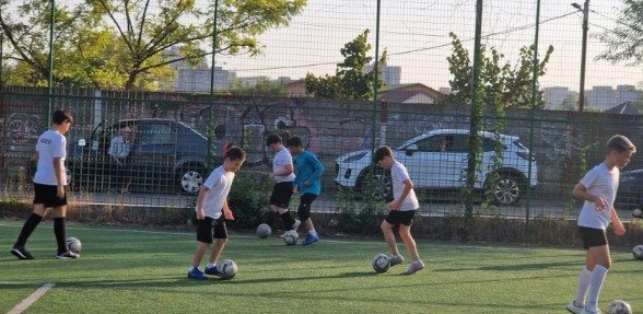 Copiii din Dobroești cresc cu valori solide sub îndrumarea lui Alin Florea la ACS Unirea